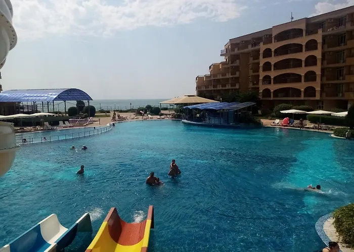 студио релакс, Apartamento Aheloy